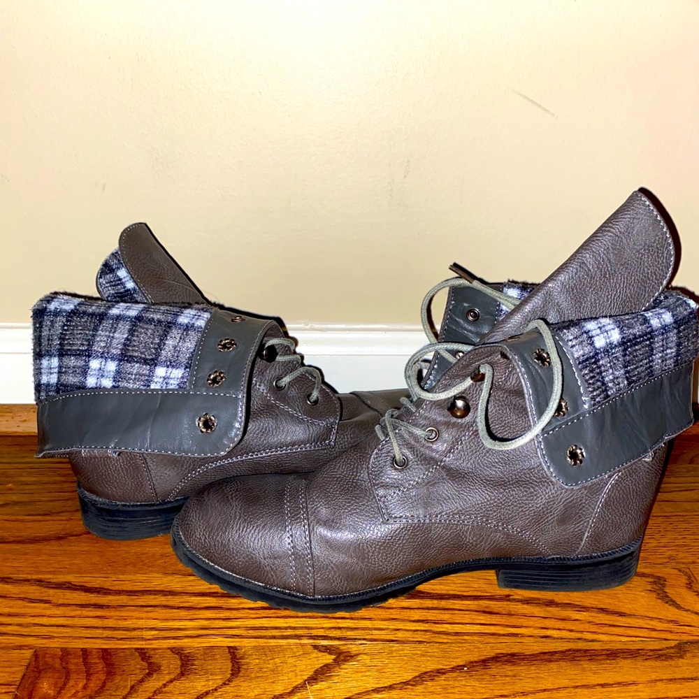 Gray combat boots reversible